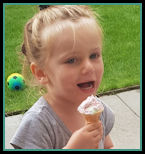 Dino w icecream